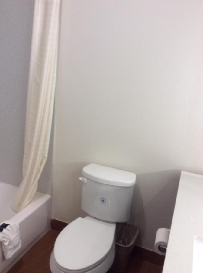 Regency Inn & Suites- Nw Houston Jersey Village Rom bilde