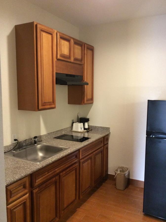 Regency Inn & Suites- Nw Houston Jersey Village Rom bilde